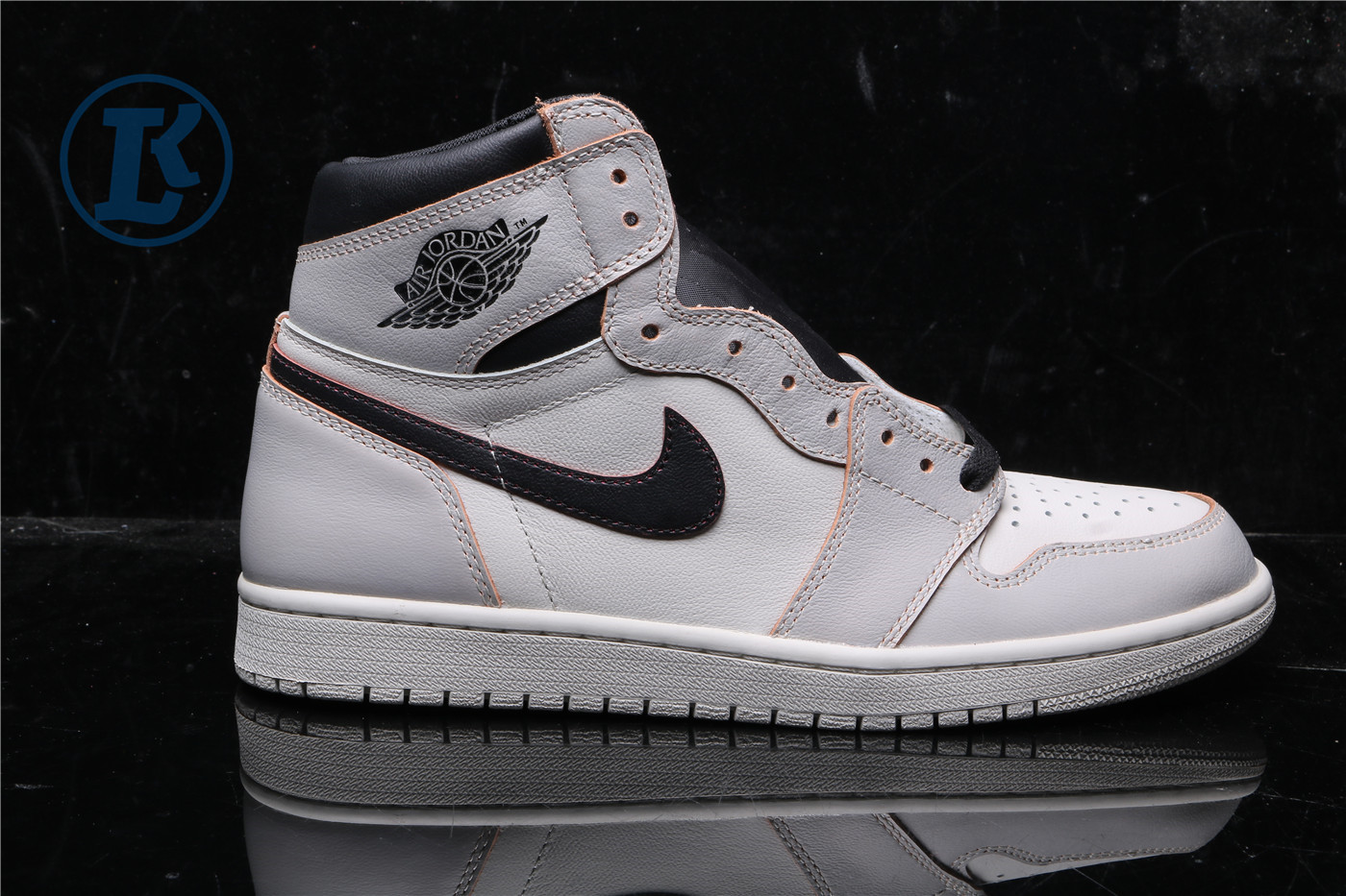 Jordan 1 Retro High  Defiant SB Light Bone